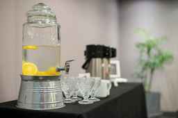 Crowne Plaza Lima by IHG, 5.534.224 VND