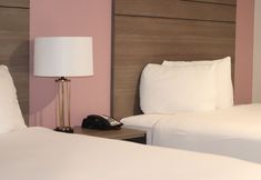 其他 7 Arya Inn & Suites