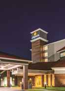 Imej utama La Quinta Inn & Suites by Wyndham Orlando UCF