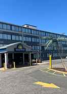 Imej utama Days Hotel & Conference Center by Wyndham East Brunswick