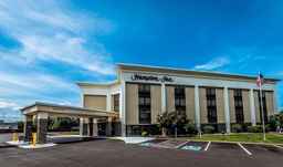 Hampton Inn St. Charles St. Peters, SGD 271.42