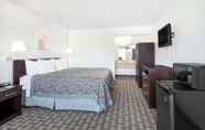 อื่นๆ 7 Days Inn by Wyndham St Clairsville