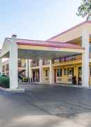 Primary image Econo Lodge Lanett