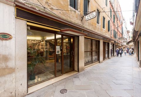 อื่นๆ Hotel Ambassador Tre Rose