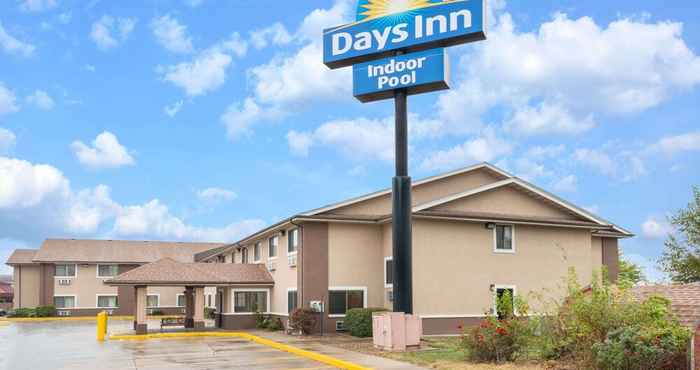 Others Days Inn by Wyndham Topeka