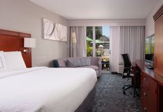 Others 4 Courtyard Miami in Coral Gables by Marriott