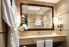 Lainnya 5 Starhotels Ritz