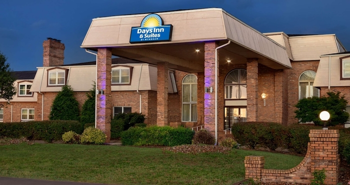 Khác Days Inn and Suites by Wyndham Sikeston