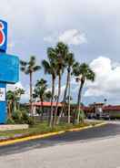 Imej utama Motel 6 Spring Hill, FL - Weeki Wachee