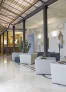 Lobby Anglo American Hotel Florence, Curio Collection by Hilton