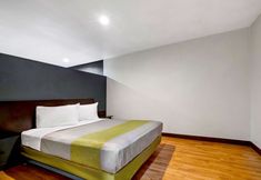 Others 6 Studio 6 Portland, OR