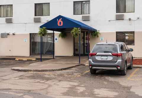 Lain-lain Motel 6 Saint Paul, MN - I-94