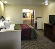 Lain-lain 4 Econo Lodge Inn & Suites