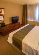 Bilik Quality Inn & Suites P.E. Trudeau Airport