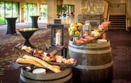 Others 7 DoubleTree by Hilton Sonoma - Wine Country