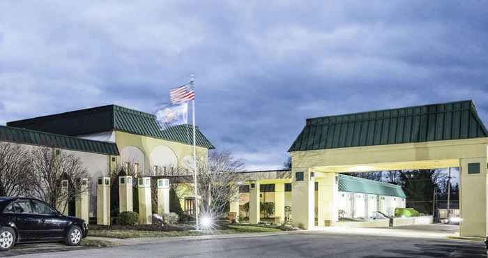 Lainnya Ramada by Wyndham Indiana