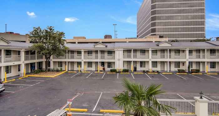 Others Quality Inn & Suites Dallas - Cityplace