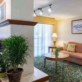 Primary image1Quality Inn Newark - Wilmington,鲍勃·卡彭特中心飯店