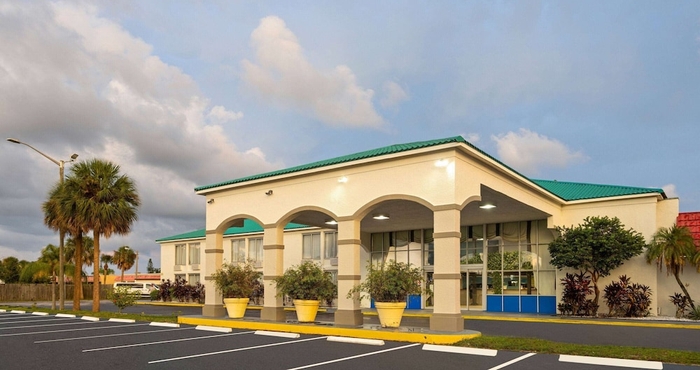 Others Days Inn by Wyndham Fort Pierce Midtown