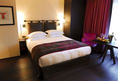 기타 3 Eastwest Hotel by Malone