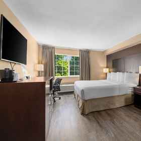 Primary image1Ramada by Wyndham Portland,布拉甘萨茶飯店