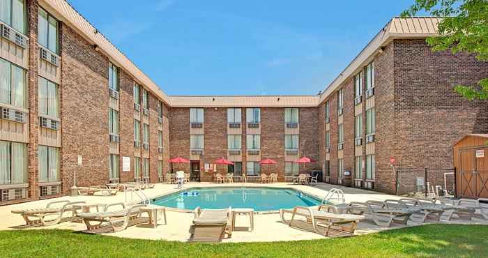 Others Days Inn by Wyndham East Windsor/Hightstown