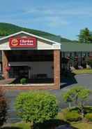 Imej utama Clarion Inn & Suites at the Outlets of Lake George