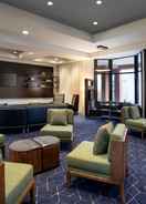 Lobi Courtyard by Marriott Worcester