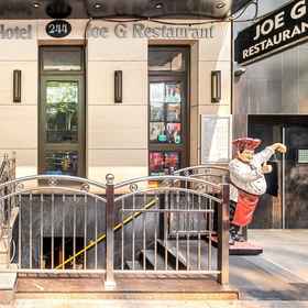 Primary image1達芬奇別墅飯店,阿波罗剧院飯店