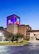 Imej utama SureStay Plus Hotel by Best Western Macon West