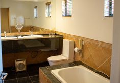 อื่นๆ 5 Ten Bompas