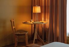 기타 4 9Hotel Chelton