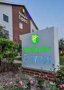 Imej utama Holiday Inn Express Chicago NW - Vernon Hills, an IHG Hotel