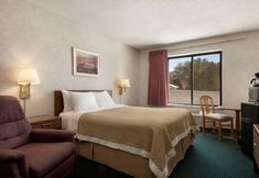 Others 4 Days Inn by Wyndham Eagle River