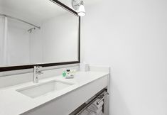 Others 4 Four Points by Sheraton Edmonton South