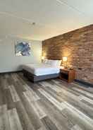 Imej utama Travelodge by Wyndham Downtown Barrie