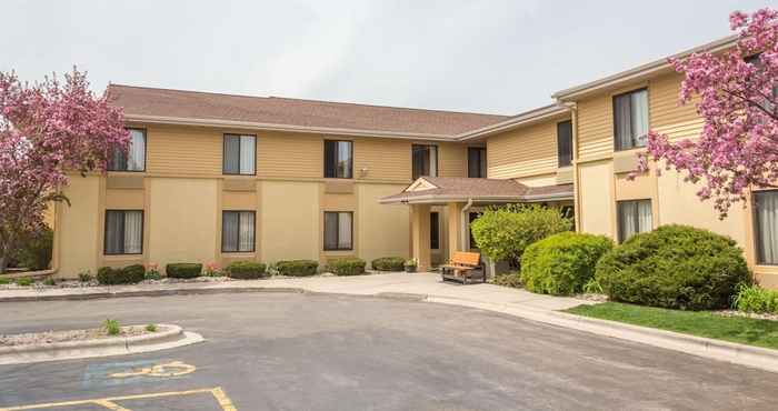 Lainnya Super 8 by Wyndham Germantown/Milwaukee