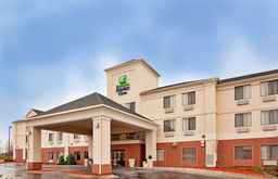 Holiday Inn Express Kansas City-Liberty, an IHG Hotel, Rp 3.830.955