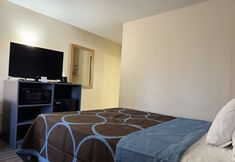 Others 4 Super 8 by Wyndham Columbia Clark Lane