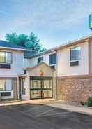 Imej utama Super 8 by Wyndham Tilton/Lake Winnipesaukee