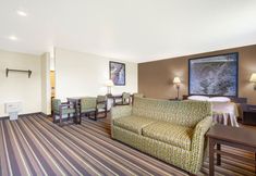 Others 7 Super 8 by Wyndham Weston WV