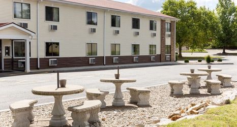 Khác 2 Super 8 by Wyndham Radcliff Ft. Knox Area