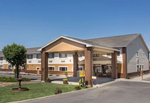 其他 Super 8 by Wyndham Baker City