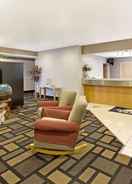 Imej utama Days Inn & Suites by Wyndham Castle Rock