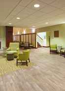 Pintu masuk dalaman Hampton Inn & Suites Providence/Warwick-Airport