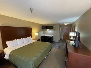 Others 4 Quality Inn & Suites I-40 East