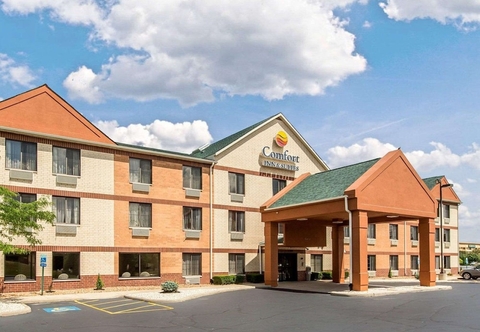 Others Comfort Inn & Suites near Tinley Park Amphitheater