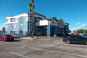 Days Inn & Suites by Wyndham Tucson/Marana