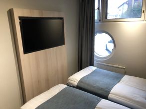 Others 4 Pilot Airport Hotel