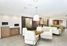 기타 3 Fairfield Inn & Suites by Marriott Portland Airport